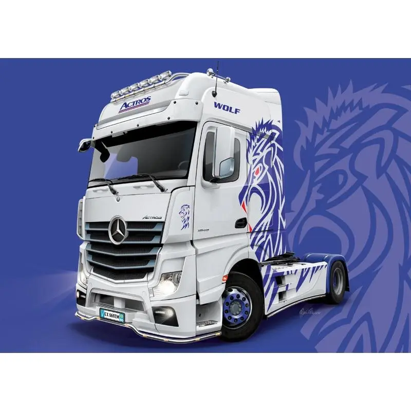 1/24 Show Trucks Mercedes-Benz Actros MP4 Giga Space