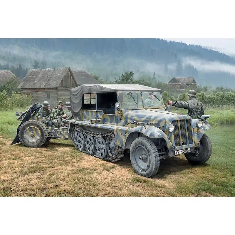 1/35 Sd. Kfz. 10 Demag D7 with 7.5cm leIG 18 and Crew - Hobbies