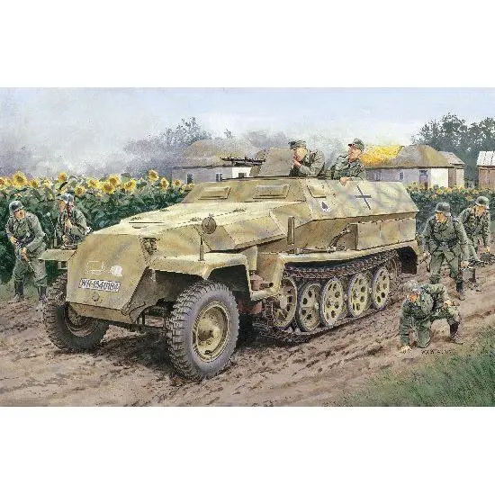 1/35 Sd.Kfz.251/1 Ausf.C Plastic Model Kit - Hobbies
