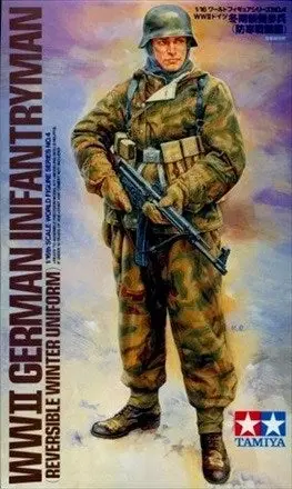 1/16 WWII German Infantryman Reversible Winter Uniform - Hobbies