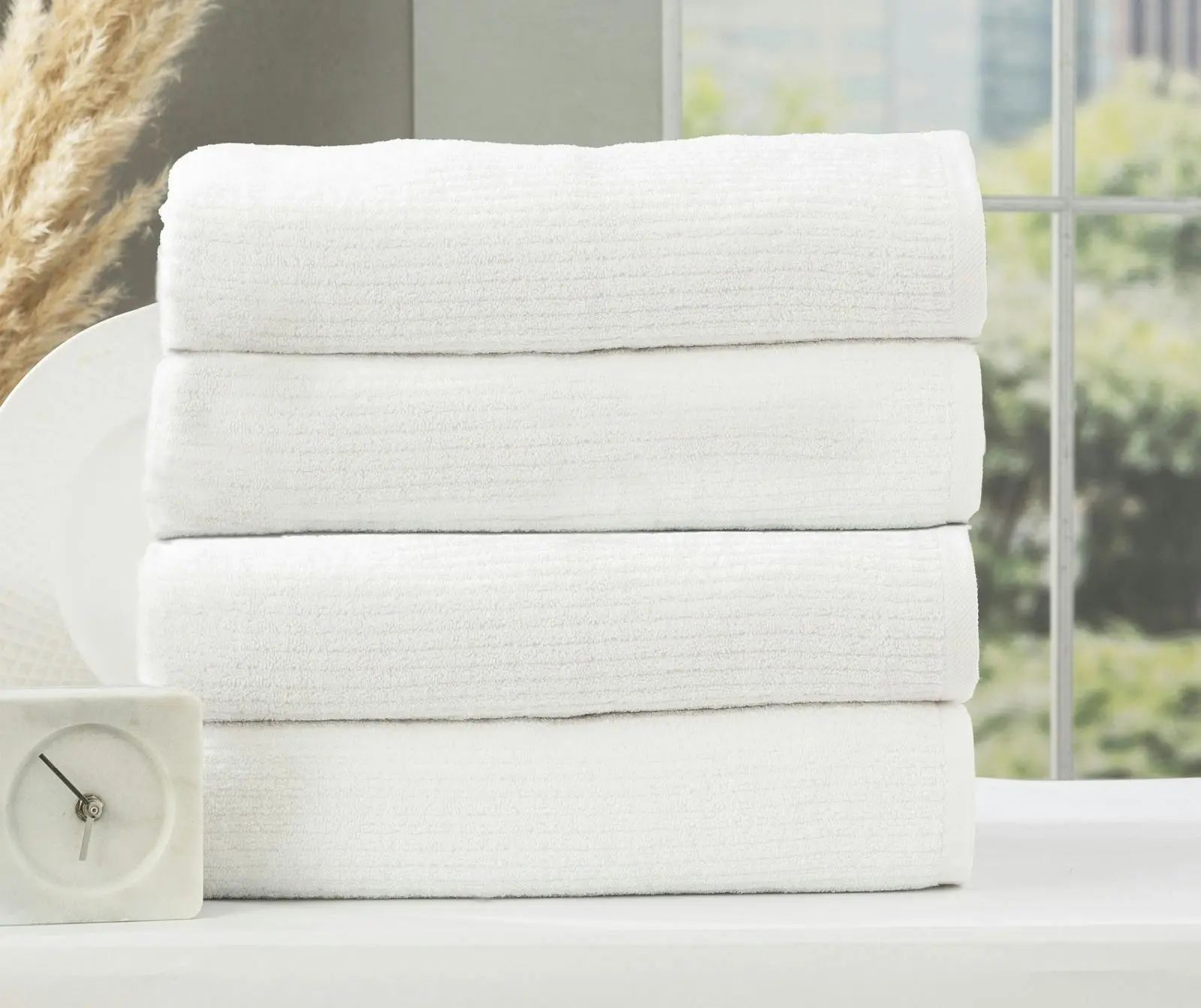4pc Renee Taylor Cobblestone Shower/Bath Towel 650 GSM 160cm Cotton Ribbed White - Home & Garden