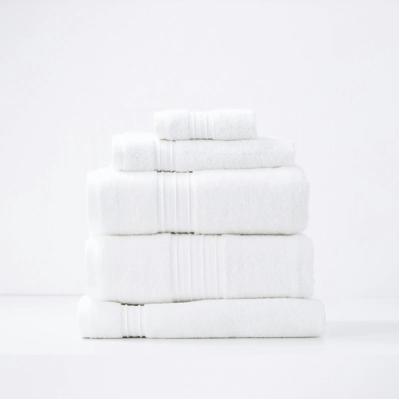 5pc Renee Taylor Brentwood Hand/Bath Towel Set Low Twist 650 GSM Cotton Bright - Home & Garden